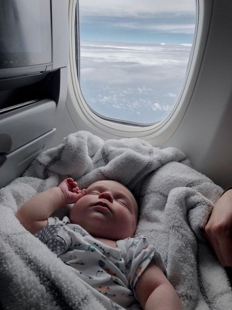 Baby Tylenol, Travel With Baby, Baby Aesthetic, Cute Babys, First Flight, Foto Baby, Cute Family