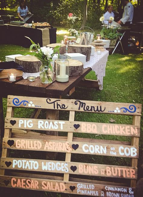 Pig Roast Wedding, Pig Roast Party, Bbq Wedding Reception, Catering Decor, Backyard Bbq Wedding, Wedding Catering Ideas, Family Bbq, Wedding Glam, Ideas For Backyard