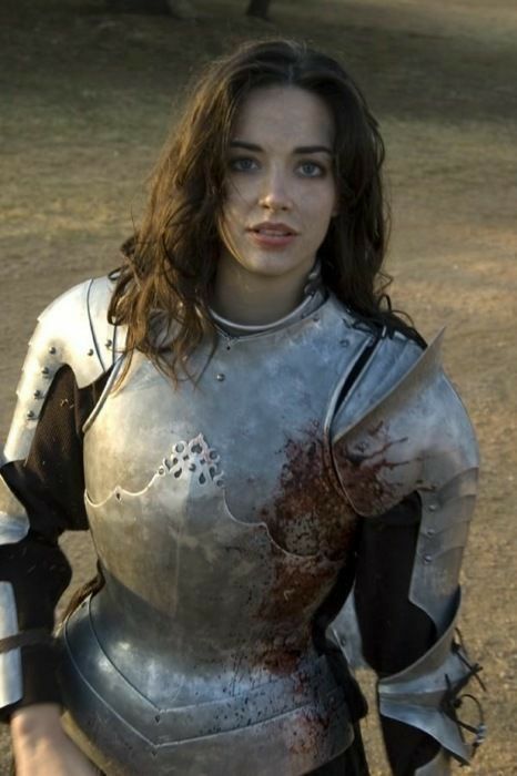 Women In Armor, Modern Medieval, Oc Inspiration, Female Armor, Heroic Fantasy, Fashion Fantasy, Story People, Fourth Wing, Female Knight