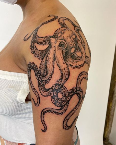 Octopus Thigh Tattoos, Octopus Tattoo Designs, Octopus Tattoo Sleeve, Kraken Tattoo, 16 Tattoo, Octopus Tattoo Design, Octopus Tattoos, Jellyfish Tattoo, Octopus Tattoo