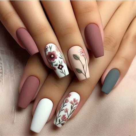 Elegant Nail Designs, Easy Nails, Fall Nail Art, Elegant Nails, Nail Designs Spring, Fall Nail Designs, Nail Technician, Matte Nails, Flower Nails