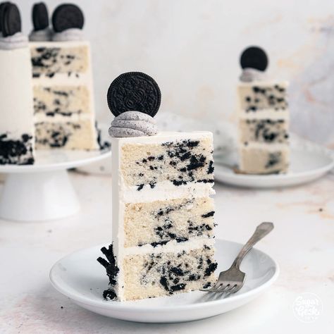 Best Oreo Cake, Oreo Cake Filling, Cookies N Cream Cake Recipe, Wasc Cake Recipe, Cookie Filling, Oreo Creme, Oreo Cake Recipe, Creme Filling, Oreo Cookie Cake