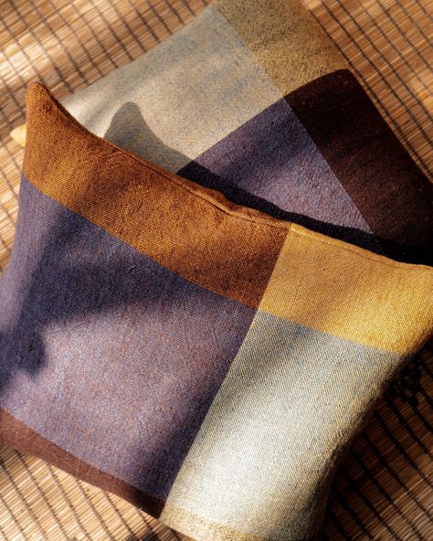 Our natural linen pillows, throws & blankets are inspired by abstract paintings from the 1930s 🎨 The textiles are handwoven & washed for a soft, broken-in feel- The lightweight linen is perfect for warmer weather 🌿 #slowroads Linen Pillows, Abstract Paintings, Natural Linen, Be Perfect, Blankets, Throw Blanket, Abstract Painting, Hand Weaving, Textiles