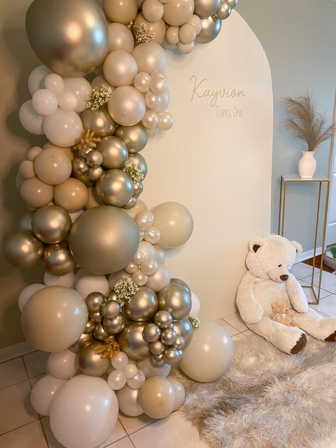 Teddy Bear And Moon Baby Shower Theme, Gender Reveal Nude Theme, Nude Party Theme, Nude Birthday Theme, Beige Birthday Theme, Nude Theme Party, Teddy Bear Balloon Garland, Bear Birthday Theme, Teddy Bear Birthday Theme