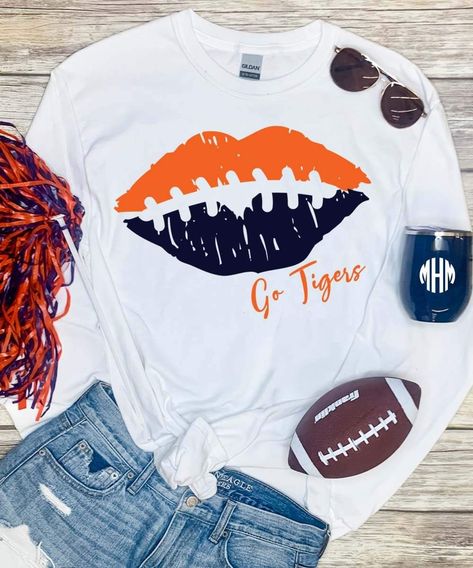 Football Spirit Shirts, Sports Shirts Ideas, Cheer Tops, Funny Football Shirts, Lips Graphic, Football Shirt Designs, Lips Shirt, Sports Mom Shirts, School Spirit Shirts