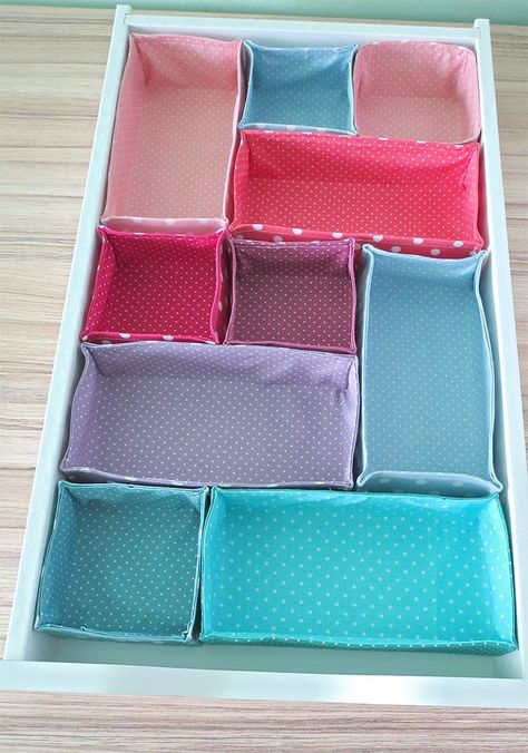 DIY Fabric Organizers for drawers Sew Drawer Organizer, Storage Box Sewing Pattern, Fabric Storage Bins Pattern, Drawer Organizers Diy, Diy Storage Bins, Fabric Drawer Organizer, Diy Storage Drawers, Fabric Organization, Fabric Basket Tutorial