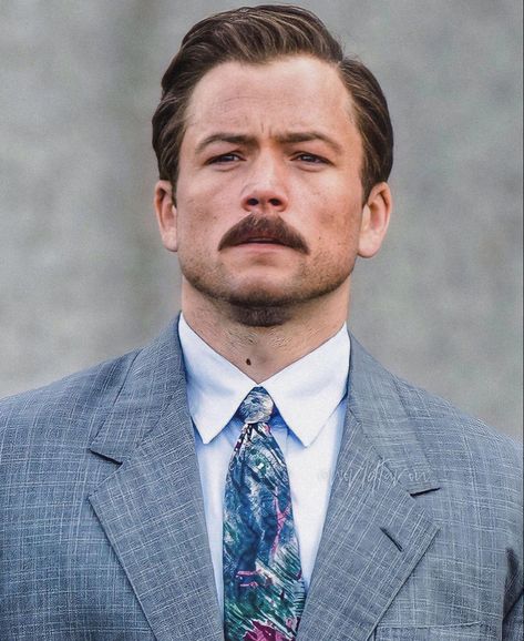 Gentleman's Cut, Alfie Solomons, The Kingsman, Moustaches Men, Mens Haircuts Short Hair, Haircuts Short Hair, Mustache Styles, Smart Fashion, Mustache Men