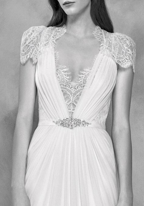 Jenny Packham Wedding Dress, Jenny Packham Wedding Dresses, Jenny Packham Bridal, Hollywood Glam Wedding, Korean Wedding Dress, Glam Wedding Dress, Jenny Packham Dresses, Bridal Room, Column Wedding Dress