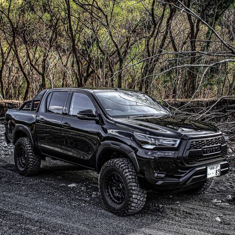 Toyota Hilux Aesthetic, Toyota Fortuner Modified, Hilux 4x4 Modified, Hilux Wallpaper, Toyota Hilux 4x4 Modified, Toyota Hilux Modified, Hilux Modified, Hilux Mods, 4x4 Wallpaper