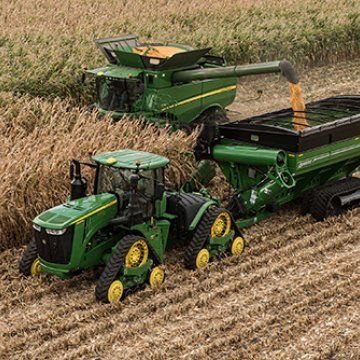 John Deere Tractors Pictures, Agriculture Photography, John Deere Tractors Farms, John Deere Combine, Country Trucks, Tractor Pictures, Jd Tractors, Big Tractors, Agriculture Machinery