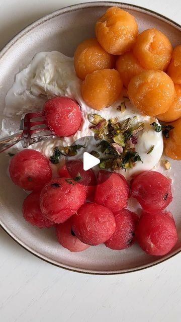 lucija on Instagram: "🍉🍈pov: all you need in summer . A burrata-melon salad with some honey, pistacchios & lime 😮‍💨
Are you a fan of summer salads ? 😍

#salad #summersalad #summerrecipes #fruitsalad #melon #burrata #easyrecipes #healthy #summertime #summervibes #recipe #recipes" Melon Salad, Summer Salads, Fruit Salad, A Fan, In Summer, Summer Recipes, Melon, Condiments, Easy Meals