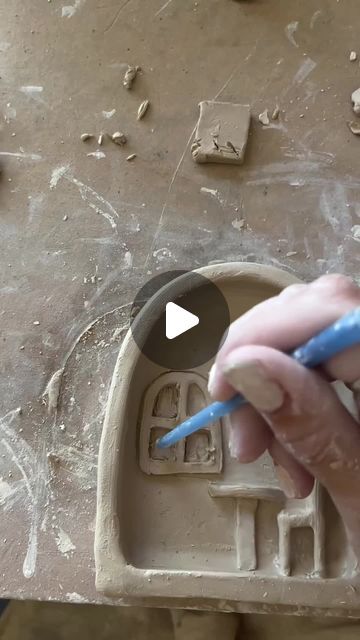 How make a mini wall hanging ❤️ ••• Follow @hazelbean_ceramics for more! Mini Wall Hanging, Clay Wall Hanging, Mini Wall, Small Pictures, Hanging Pictures, Air Dry Clay, Pottery Art, Art Ideas, Decor Ideas