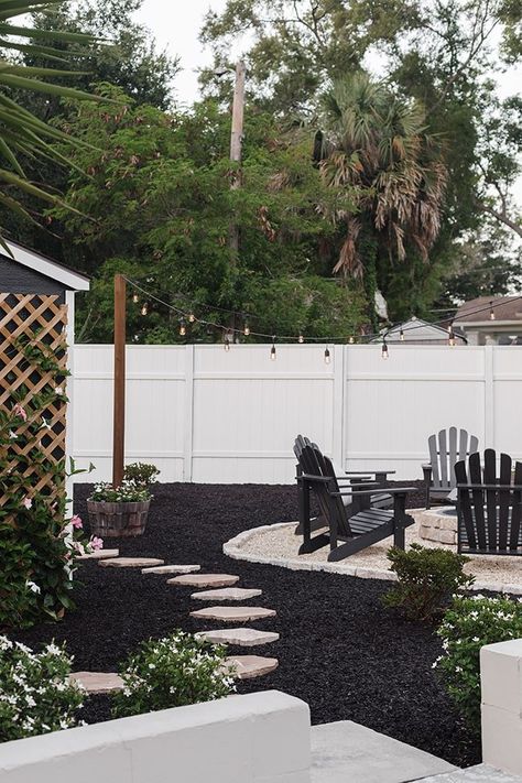 Mulch Yard, Backyard Landscape Design, Patio Remodel, Jenna Sue Design, Mulch Landscaping, Exterior Houses, Jenna Sue, Backyard Renovations, Backyard Landscape