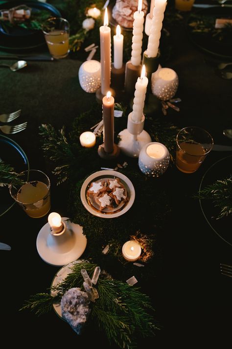 A Modern Winter Solstice Dinner Party | Cassandra LaValle Solstice Dinner Recipes, Solstice Dinner Party, Winter Solstice Dinner, Solstice Traditions, Winter Solstice Party, Yule Traditions, Yule Celebration, Winter Solstice Celebration, Solstice Party