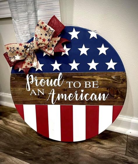 American Door Hanger, 2025 Craft Trends To Sell, Circle Wood Door Hangers, Fourth Of July Signs Front Porches, American Wreaths For Front Door, Wooden Round Door Signs, 4th Of July Round Wood Signs, Fourth Of July Wood Signs, Patriotic Door Sign