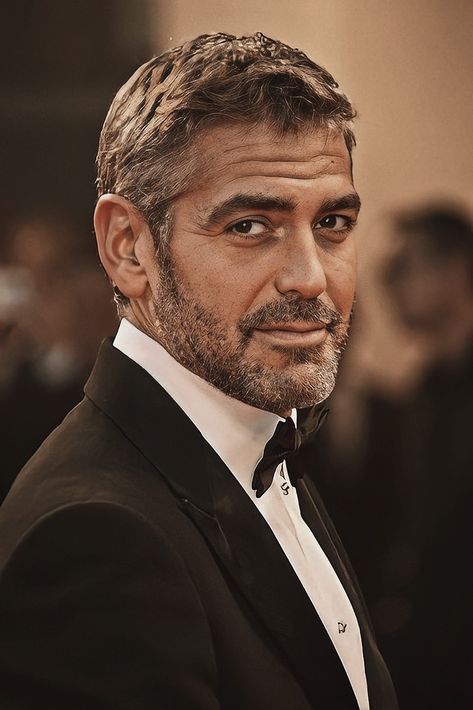 George Clooney Aesthetic, George Clooney 90s, George Clooney Hair, Male Celebrity Crush, Attractive Personality, Italian Actors, Old Celebrities, Grey Hair Men, Actors Male