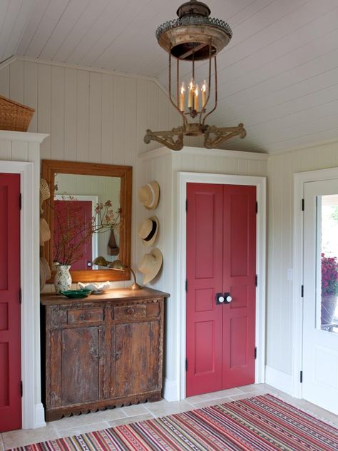 Sarah Richardson Farmhouse, Sarah Richardson Home, Front Door Entrance Decor, Old Closet Doors, Sarah Richardson Design, Velvet Art, Painting Wood Paneling, Bump Out, Sarah Richardson