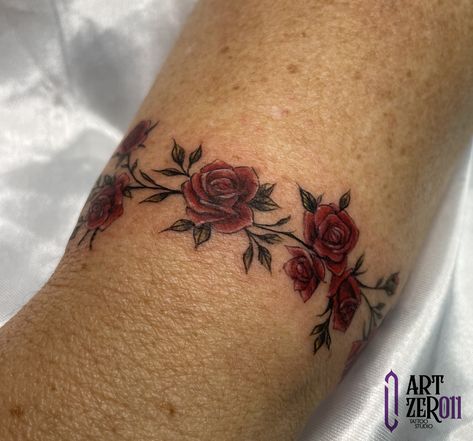 Rose Anklet Tattoos For Women, Rose Bracelet Tattoo, Anklet Tattoos For Women, Border Tattoo, Rose Tattoo On Ankle, Rose Vine Tattoos, Thorn Tattoo, Two Roses, Anklet Tattoos