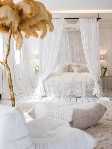 Moroccan Wedding Blanket, Dekorasi Kamar Tidur, Bed Curtains, Canopy Bed, Dream Houses, Bedroom Themes, Dream Bedroom, My New Room, Cheap Home Decor