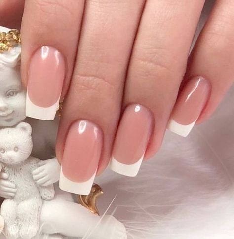 Dip Nail Trends, Dip Nails At Home, Dip Nail, French Manicure Nails, Manicure Gel, Dip Nails, French Tip Acrylic Nails, French Acrylic Nails, Trends For 2024