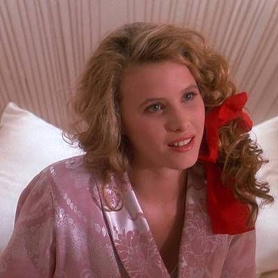 :: @milkandhoneybees :: Kim Walker, Red Scrunchie, Heathers Movie, Heather Chandler, Veronica Sawyer, Teens Movies, Heathers The Musical, Christian Slater, Shannen Doherty