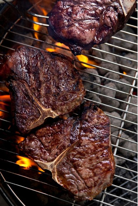 How To Cook A Porterhouse Steak, Grill Steaks On Charcoal, Porter House Steak Recipe, Porterhouse Steak Recipe Grill, Charcoal Grill Steak, Steak On Gas Grill, Porterhouse Steak Recipe, Grilled Porterhouse Steak, Wood Pellet Grill Recipes