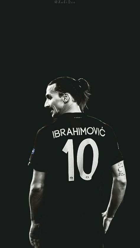 Cold Pictures, Theo Hernandez, Bayer Munich, Barber Man, Legends Football, Football Players Images, Zlatan Ibrahimovic, Man Up Quotes, Zlatan Ibrahimović