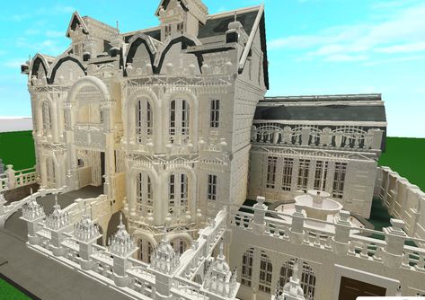 Victorian Home Layout Floor Plans, Cool Bloxburg Builds Castle, Castle House Design Bloxburg, Castles In Bloxburg, Castle Interior Bloxburg, Victorian Bloxburg House Exterior, Castle Bloxburg Ideas, Royal Bloxburg House, Detailed House Bloxburg