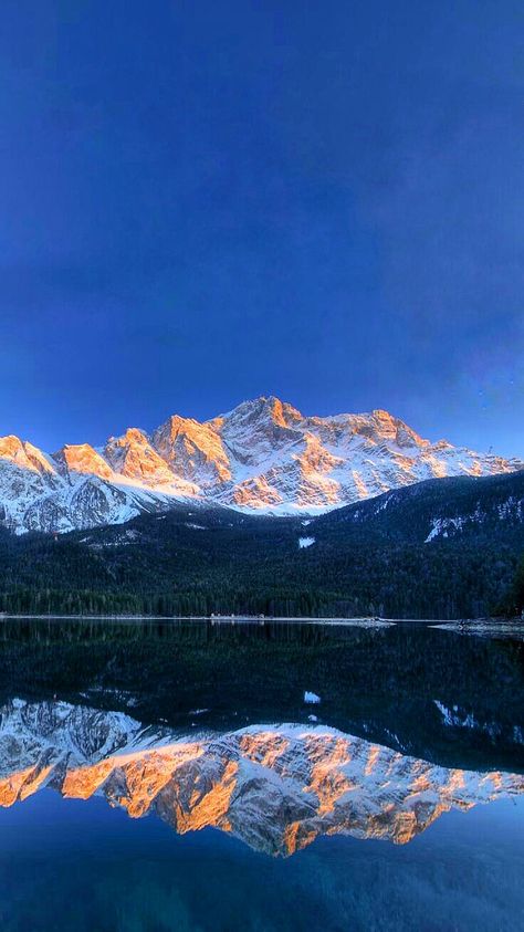 Eibsee lake at the base of the Zugspitze, Germany's highest mountain. Eibsee is located in Bavaria, Germany, 9 km southwest of Garmisch-Partenkirchen and roughly 100 km southwest of Munich. #Eibsee #Zugspitze Eibsee Lake, Zugspitze Germany, Germany Landscape, Garmisch Partenkirchen, Euro Summer, 100 Km, Munich Germany, Bavaria Germany, Tattoo Inspo