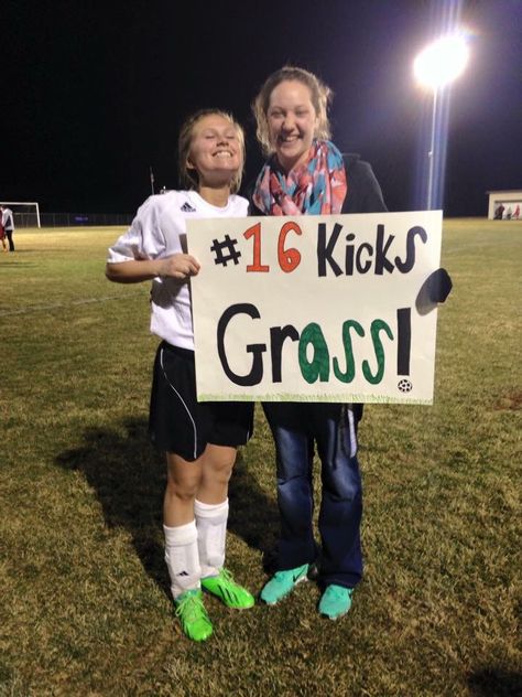 Funny Football Signs For Players, Lacrosse Signs For Games, Soccer Fan Signs, Signs For Boyfriend, Poster Ideas Diy, Sport Poster Ideas, Soccer Senior Night Posters, Soccer Signs, Soccer Senior Night