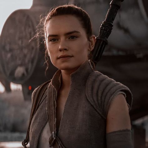 Rey Skywalker, May The Fourth Be With You, May The Fourth, Rey Star Wars, Daisy Ridley, Star Wars Images, Fictional Crushes, Pedro Pascal, Star Wars Characters