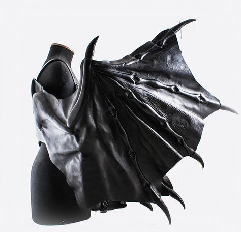 Dracula Armor, Bat Clothes, Cosplay Wings, Body Adornment, Dragon Wings, Edgy Outfits, Bat Wings, Costume Design, Gothic Fashion