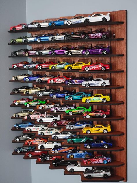 Hot Wheels Cars Display, Bedroom Area Rugs, Diecast Cars Display, Hot Wheels Room, Hot Wheels Display, Hot Wheels Garage, Shoelace Patterns, Small Garage, Hot Weels