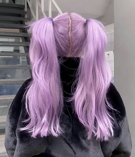 Balayage, Light Lavender Hair Color, Blonde And Light Purple Hair, Long Straight Purple Hair, Purplish Pink Hair, Pink And Lilac Hair, Lilac Pink Hair, Lilac Peekaboo Hair, Purple Ghost Roots