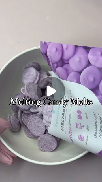 Berrylicious Sweets on Instagram: "Another short video on how to melt candy melts 💜 #cakepops #cake #baking #baker #bakingtutorial" Best Candy Melts For Cake Pops, How To Use Candy Melts In Silicone Molds, Candy Melt Drip Recipe, How To Melt Candy Melts, How To Use Candy Melts, Candy Melts How To Use, Chocolate Melts Ideas, How To Melt Chocolate For Dipping, Candy Melt Ideas