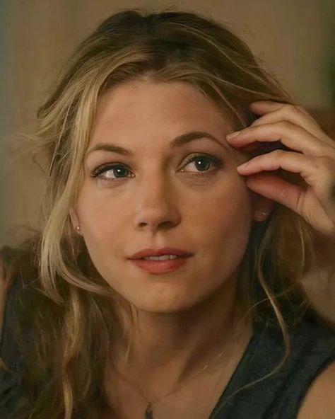 Jean Dawson, Wu Assassins, Female Hair Styles, Hale Family, Kathryn Winnick, Blonde Celebs, Katherine Winnick, Farm Family, Katheryn Winnick