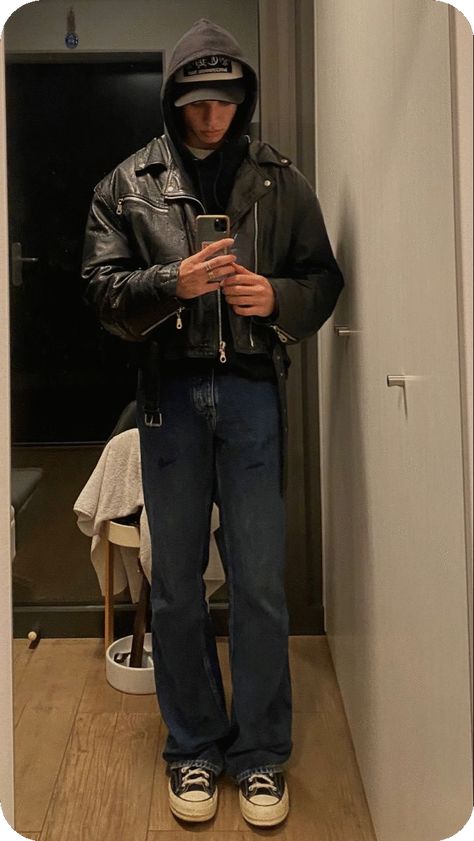 Men Outfit Leather Jacket, Black Denim Jacket Outfit, Black Hoodie Outfit, Biker Jacket Outfit, Black Leather Jacket Outfit, Denim Outfit Men, Leather Jacket Outfit Men, Hoodie Outfit Men, Black Leather Jacket Men