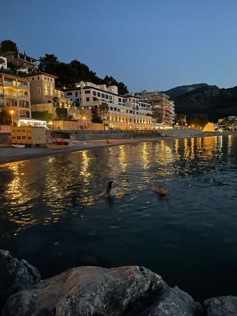 Friends going for a swim at night in Mallorca Spain Villa Aesthetic, Mallorca Summer Aesthetic, Summer In Mallorca, Palma Mallorca Aesthetic, Palma Mallorca Spain, Spain Beach Aesthetic, Majorca Aesthetic, Espana Aesthetic, Palma Aesthetic