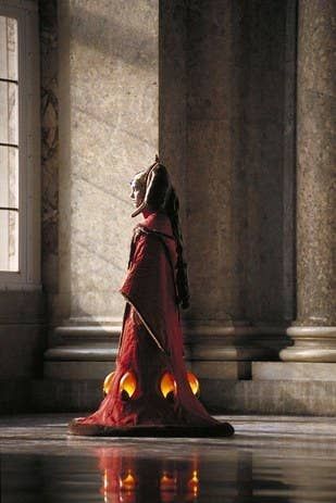 Satisfy Your Star Wars Addiction By Drooling Over Queen Amidala's Costumes Star Wars Padme Amidala, Amidala Star Wars, Star Wars Padme, Queen Amidala, Phantom Menace, Padme Amidala, Star Wars Costumes, The Phantom Menace, Star Wars Women