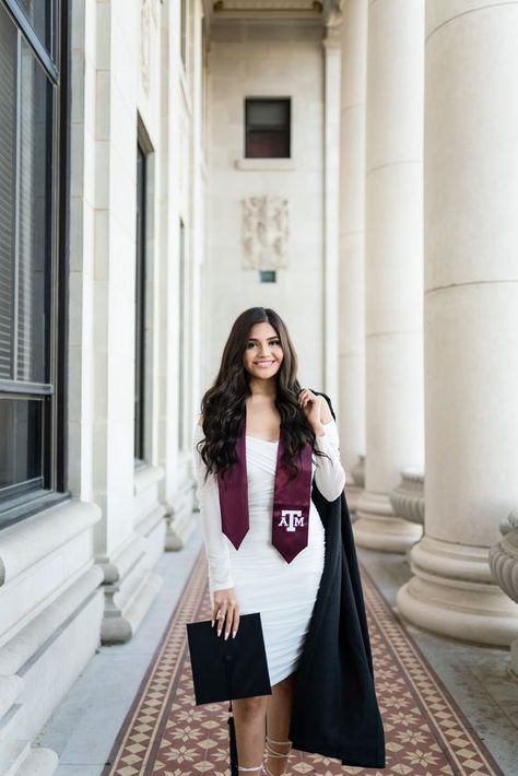 Dress To Graduation, Graduation Attire For Women, A&m Graduation Pictures, Medical Graduation Pictures, Texas A&m Graduation Pictures, Plus Size Graduation Pictures, Convocation Dress Graduation, Graduation Outfit Ideas Black, Girl Dinner Outfit