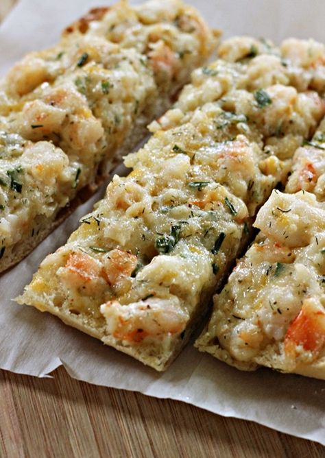 Cheesy Shrimp Ciabatta Shrimp Crostini, Crostini Appetizer, Cheesy Shrimp, Shrimp Dishes, Challah, Seafood Dishes, Shrimp Recipes, Puddings, Yummy Appetizers