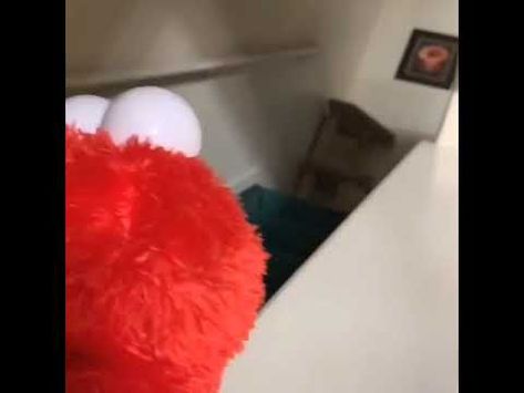 Elmo Funny Moments, Elmo Funny, Elmo Videos, Elmo Memes, Elmo Wallpaper, Minecraft Houses Survival, Funny Meems, Funny As Hell, Funny Short