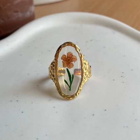 Beautiful Pressed Flower Ring Adjustable  18k Gold Plated Vintage Flower Rings, Pressed Flower Ring, Creative Rings, Wildflower Jewelry, Pearl Flower Ring, Rings With Stones, Fun Rings, Rings Cute, Victorian Style Rings