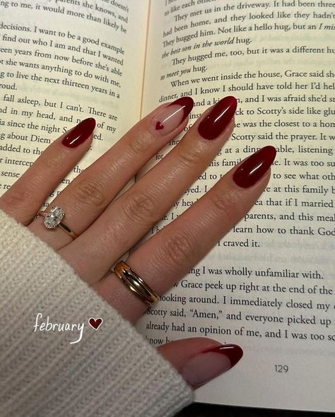 Nail Inspiration September, Shellac Manicure Ideas, Red Nails Oval, Nail Trends 2024 Summer, Simple Fall Nails, Maroon Nails, October Nails, Girly Acrylic Nails, Basic Nails