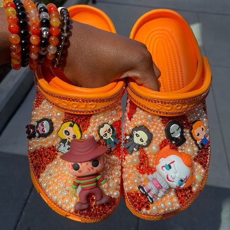 Custom Halloween Crocs. Crocs Are A Size 9 Women (7 Men) And 1 Of 1. Price Includes Shipping And Handling. Croc Decor Ideas, Customized Crocs Shoes, Moana Shoes, Crocs Halloween, Crocs Work Shoes, Crocs Custom, Bedazzled Crocs, Halloween Crocs, Orange Crocs