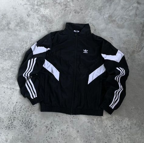 Adidas Jacket Aesthetic, Jackets Fashion, Adidas Aesthetic Outfit, Sports Fashion, Sport Clothes, Track Jacket, Adidas Aesthetic, Outfit Retro, Tracksuit Jacket