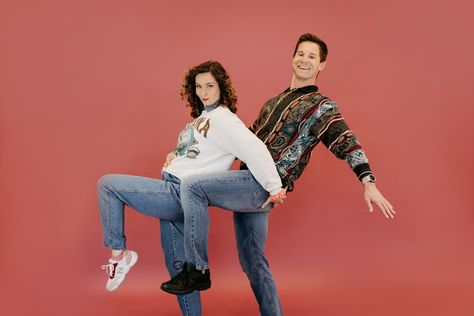 Couples Photo Session Poses, 80s Glamour Shots Couples Funny, Cheesy 80s Photoshoot, Cringy Photo Poses, Awkward Engagement Photos Funny, Awkward 90s Couple Photos, Tacky Photoshoot, Best Friend Awkward Photoshoot, Funny Couples Poses