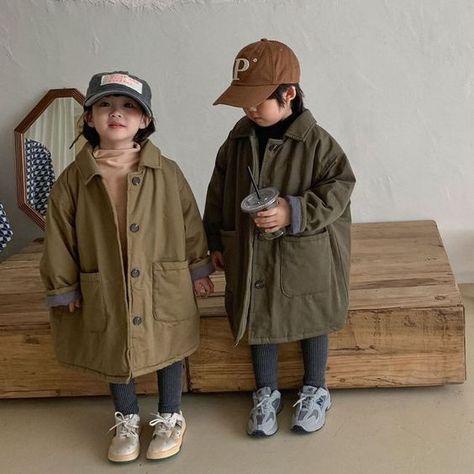 #kidsclothing #childrensfashion #trendykids #cuteoutfits #stylishkids #fashionforkids #kidswear #kidsootd #minifashionista #kidsclothes Korean Style Winter, Single Dress, Kids Winter Fashion, Casual Outerwear, Cold Weather Fashion, Style Winter, Trendy Kids, Padded Coat, Winter Kids