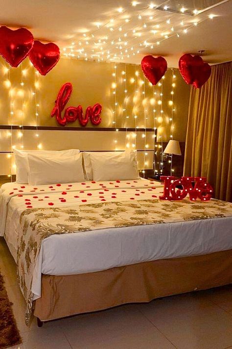 Wedding Night Bedroom, Birthday Room Surprise, Romantic Bedroom Lighting, Honeymoon Rooms, Wedding Night Room Decorations, Luxury Bed Design, Bedroom Flowers, Room Surprise, Romantic Room Surprise