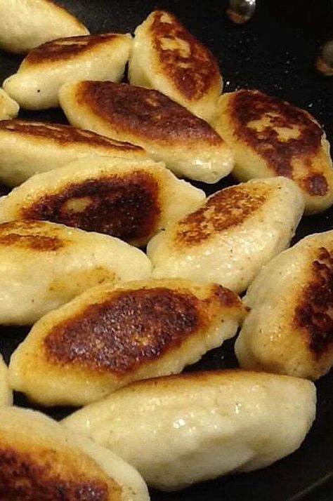 German Fried Potatoes, Potato Dumpling Recipe, Easy German Recipes, German Food Authentic, Fried Potato, German Potatoes, Potato Dumplings, Dumpling Recipe, Potato Side Dishes